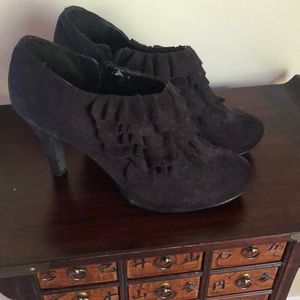 Madden Girl Black Suede Ruffle Heels